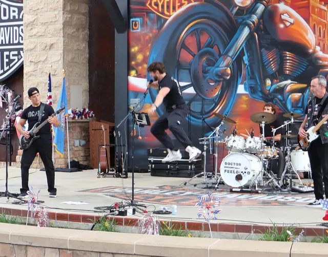 Doctor FeelGood Live Performance - Mitchell South Dakota - Action Shot 5