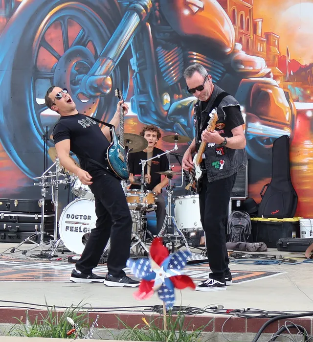 Doctor FeelGood Live Performance - Mitchell South Dakota - Action Shot 69