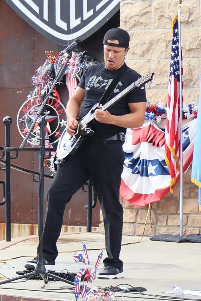 Doctor FeelGood Live Performance - Mitchell South Dakota - Action Shot 20