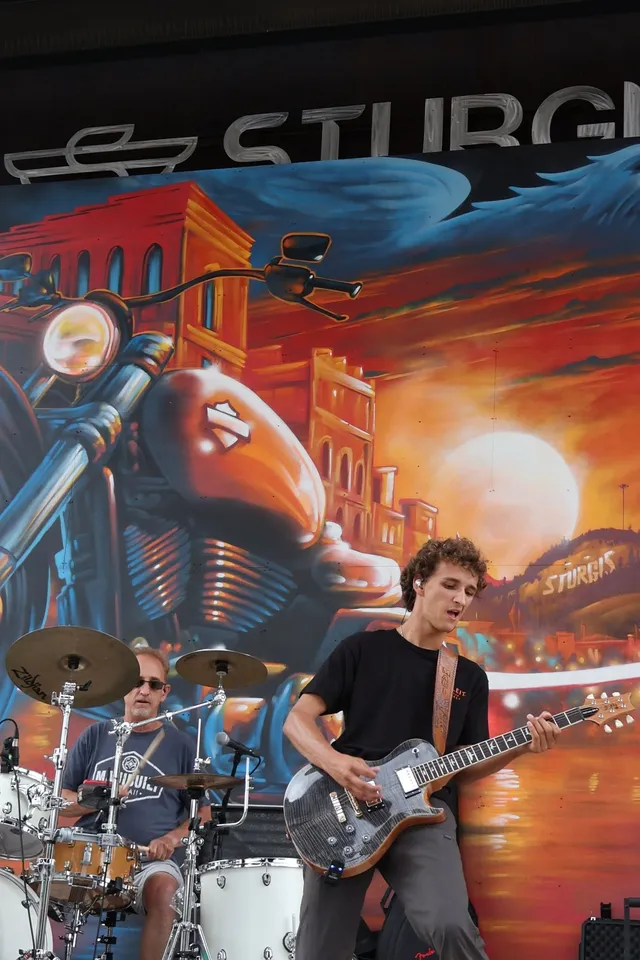 Doctor FeelGood Live Performance - Mitchell South Dakota - Action Shot 14