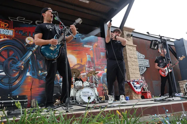 Doctor FeelGood Live Performance - Mitchell South Dakota - Action Shot 66