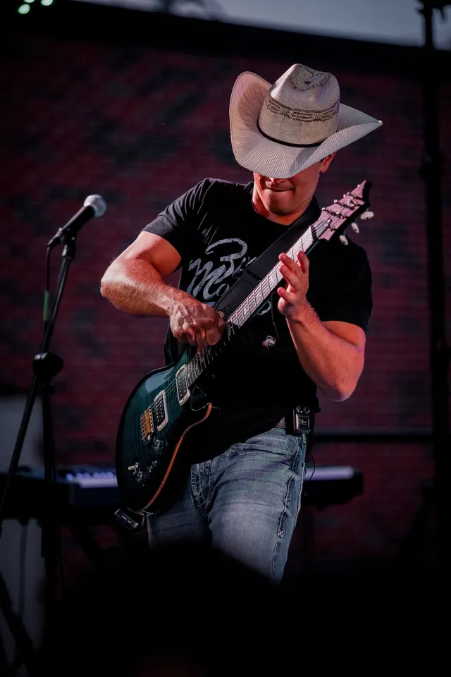 Doctor FeelGood Live Performance - Mitchell South Dakota - Action Shot 15