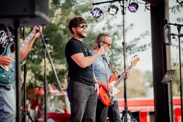 Doctor FeelGood Live Performance - Mitchell South Dakota - Action Shot 34