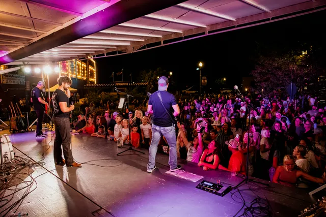 Doctor FeelGood Live Performance - Mitchell South Dakota - Action Shot 3